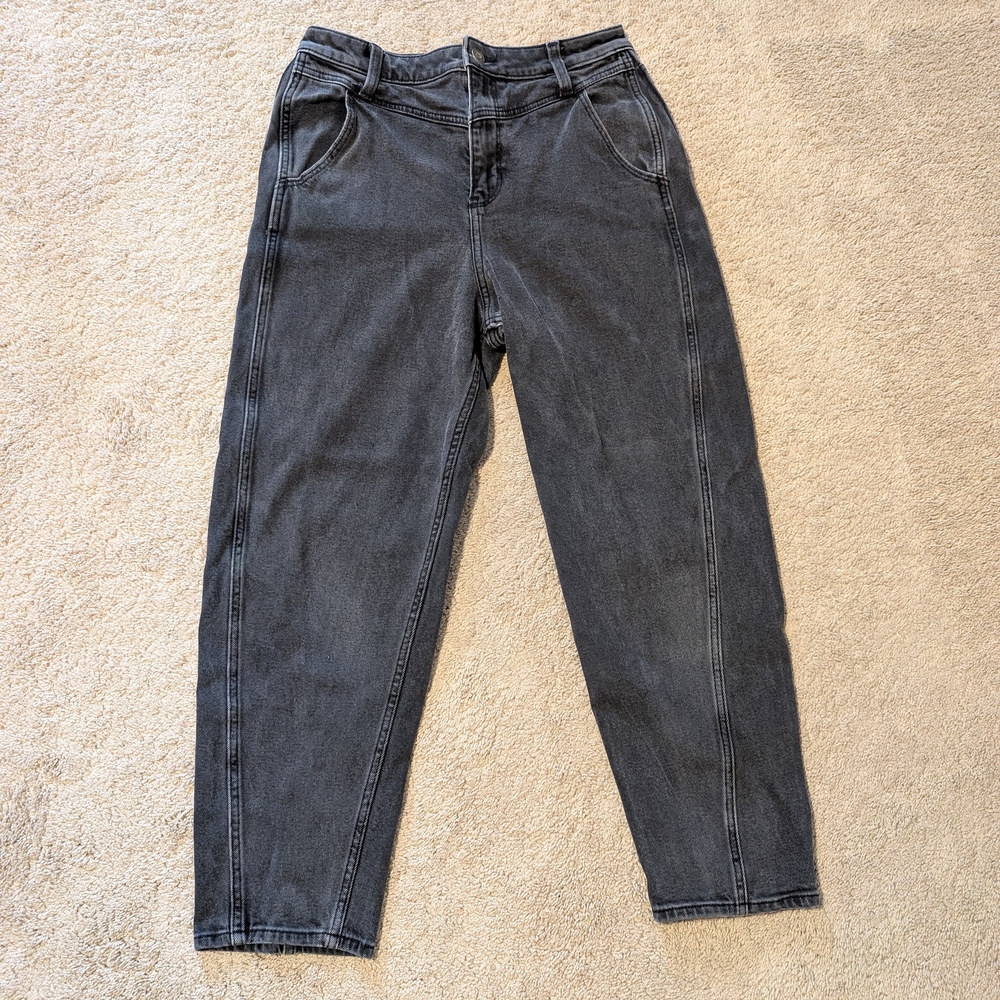 Hollister Ultra High Rise Vintage Relaxed Mom Jean
